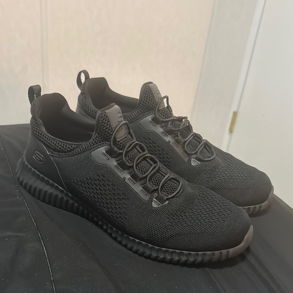 Skechers Other - Skechers Black Sneakers Slip Resistant Work Shoes